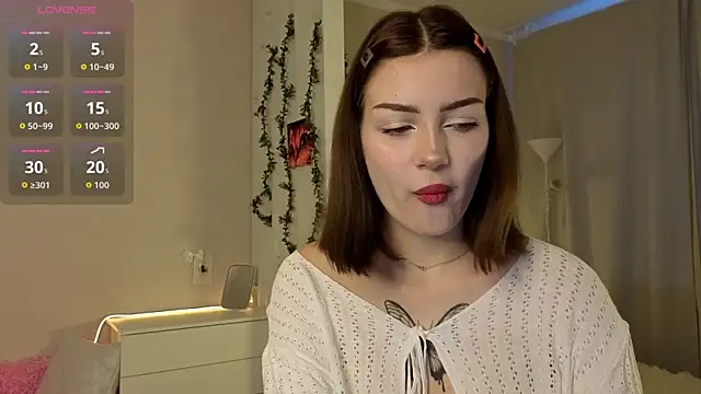 Snapshot of PurrrBerry chatting on October 11, 2025, 5:39 am PurrrBerry online show from October 11, 2025, 5:39 am