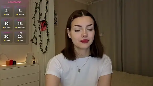 PurrrBerry online show from November 23, 2025, 4:45 am