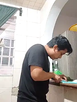 juan penetreitor online show from October 3, 2025, 11:46 pm