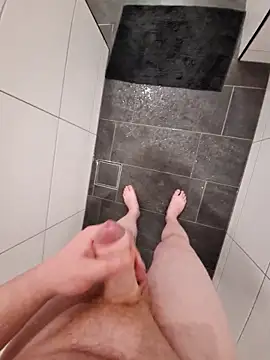 Longus  online show from October 10, 2025, 5:34 pm