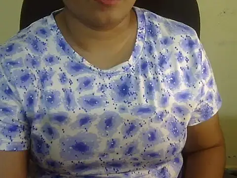 Snapshot of Aanya_Hazel chatting on October 14, 2025, 9:15 pm Aanya Hazel online show from October 14, 2025, 9:15 pm