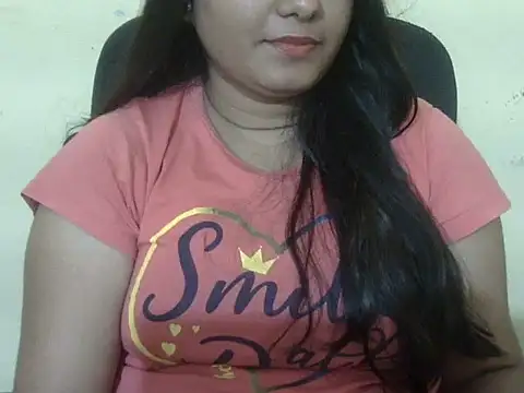 Snapshot of Aanya_Hazel chatting on November 6, 2025, 8:54 pm Aanya Hazel online show from November 6, 2025, 8:54 pm