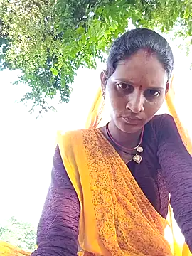 Snapshot of Riya_Raj90 chatting on September 17, 2025, 9:55 am Riya Raj90 online show from September 17, 2025, 9:55 am