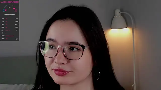 WildaBisom online show from October 20, 2025, 1:28 am