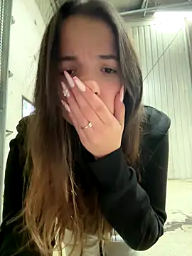 MissMay online show from October 2, 2025, 3:08 pm