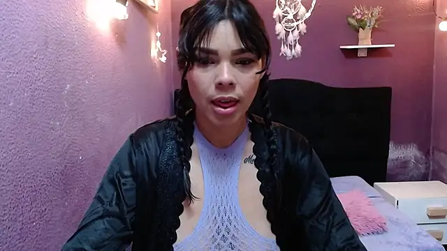 brenda smile33 online show from October 10, 2025, 1:21 pm