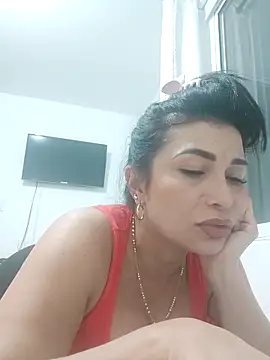 mia mancinii online show from December 2, 2025, 12:05 am