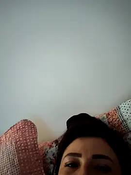 mia mancinii online show from April 11, 2026, 2:32 pm