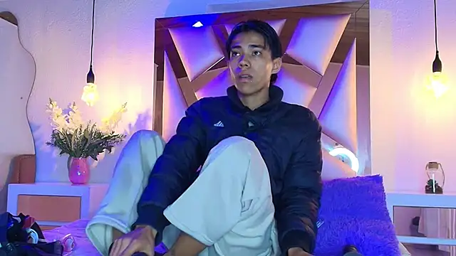 camilo nom online show from October 5, 2025, 4:22 am