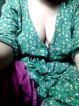 Snapshot of hezabi_queen07 chatting on September 29, 2025, 5:01 am hezabi queen07 online show from September 29, 2025, 5:01 am