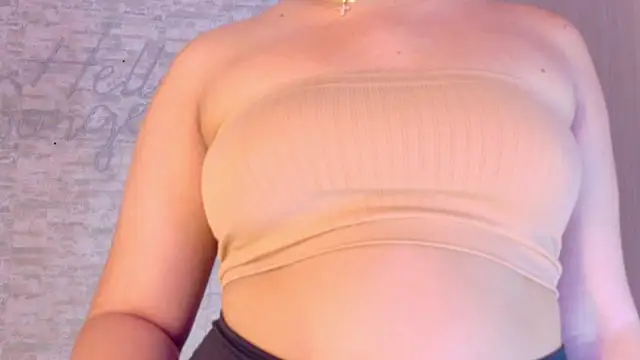 stefannyrivas online show from November 8, 2025, 7:56 pm