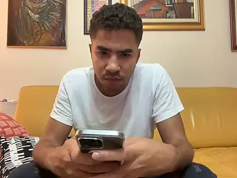 Markitos2323 online show from November 12, 2025, 3:45 pm