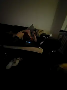 ladylou23 online show from November 22, 2025, 2:43 am