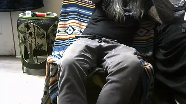 crassanova online show from March 20, 2026, 12:21 pm