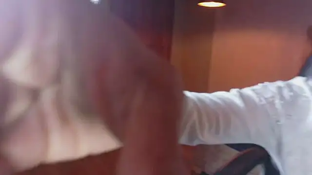 Snapshot of Kristall_06 chatting on November 8, 2025, 1:39 am Kristall 06 online show from November 8, 2025, 1:39 am