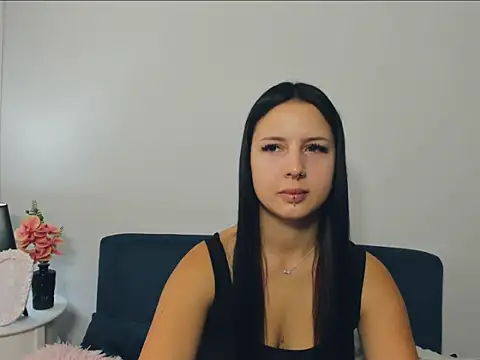 TaliaAdorable online show from October 3, 2025, 6:21 am