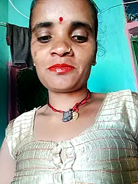 Snapshot of Hotwera chatting on October 1, 2025, 10:32 am Hotwera online show from October 1, 2025, 10:32 am