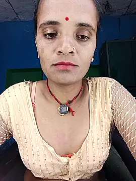 Snapshot of Hotwera chatting on October 12, 2025, 8:57 am Hotwera online show from October 12, 2025, 8:57 am