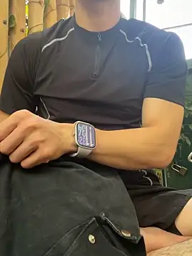 anhkiet huang online show from March 30, 2026, 4:35 am