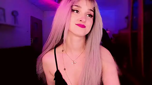 MistressJolie online show from April 14, 2026, 6:47 pm