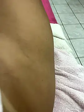 Katianesantos online show from January 13, 2026, 8:25 pm