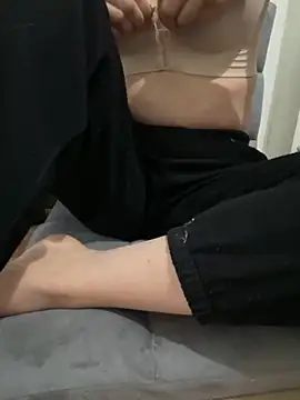 susu baby online show from October 31, 2025, 7:42 am