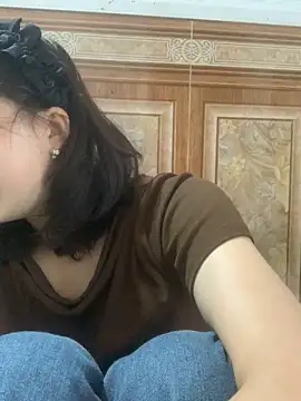 Snapshot of Lonnina chatting on October 23, 2025, 2:00 am Lonnina online show from October 23, 2025, 2:00 am