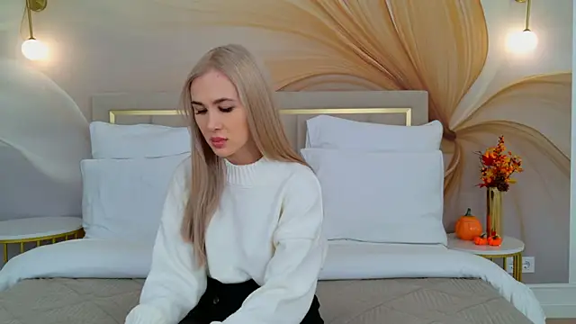 BarbieMilne online show from October 4, 2025, 3:10 pm