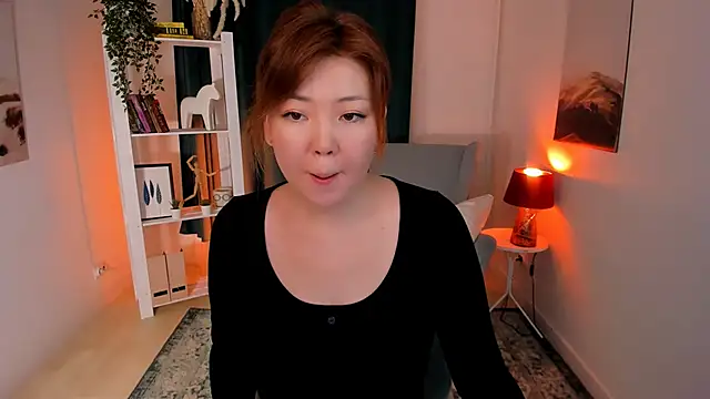 nazu chan online show from October 20, 2025, 10:49 am