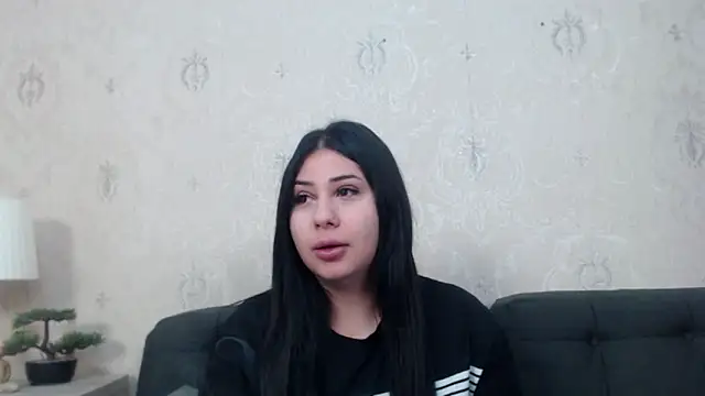 AnaysDivine online show from September 30, 2025, 3:33 am