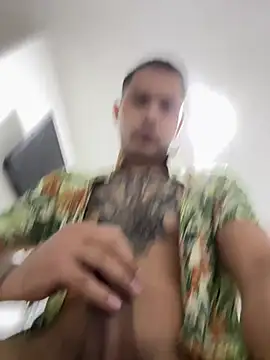 AndrewGmz online show from January 14, 2026, 2:39 am