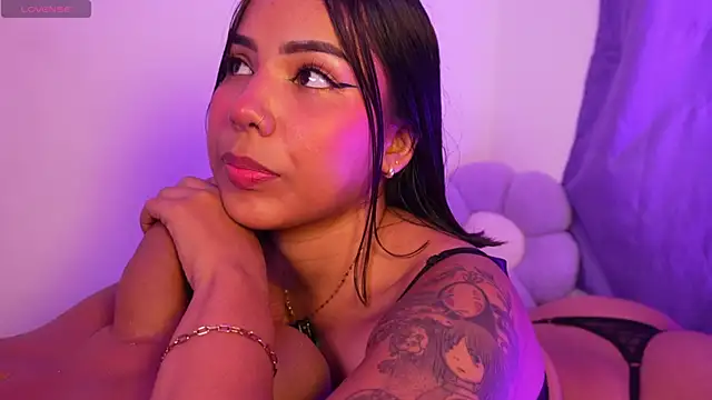 Snapshot of sarah_babee_ chatting on May 15, 2026, 12:39 am sarah babee online show from May 15, 2026, 12:39 am
