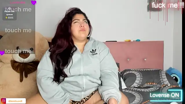 kendra lil evill online show from September 28, 2025, 11:15 am