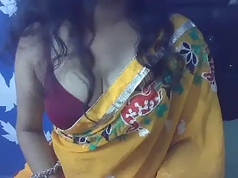 Snapshot of SoftButDeadly0 chatting on October 22, 2025, 6:18 pm SoftButDeadly0 online show from October 22, 2025, 6:18 pm