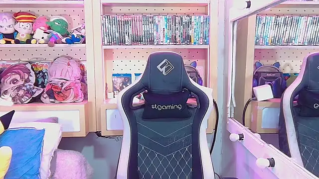 Carrie hall online show from October 22, 2025, 12:38 pm