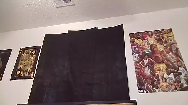 Snapshot of sexybigdick04 chatting on November 10, 2025, 8:08 pm sexybigdick04 online show from November 10, 2025, 8:08 pm