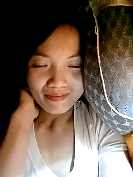 ngan-cute online show from September 9, 2025, 2:44 am