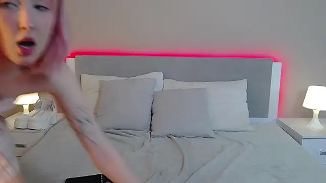 MarianeSun online show from June 4, 2026, 4:07 am