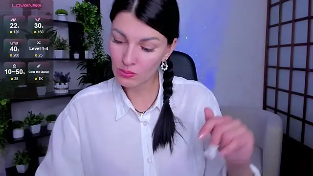 Snapshot of O1d_Lady chatting on October 2, 2025, 8:32 am O1d Lady online show from October 2, 2025, 8:32 am