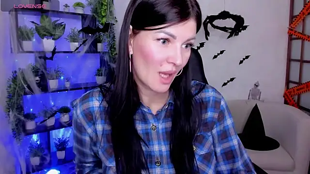 Snapshot of O1d_Lady chatting on November 6, 2025, 8:37 am O1d Lady online show from November 6, 2025, 8:37 am