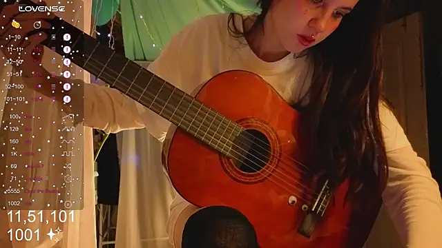 HoneyLem0n online show from October 27, 2025, 4:00 pm