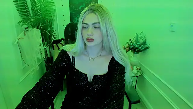 LeslieMineg online show from October 29, 2025, 11:34 am