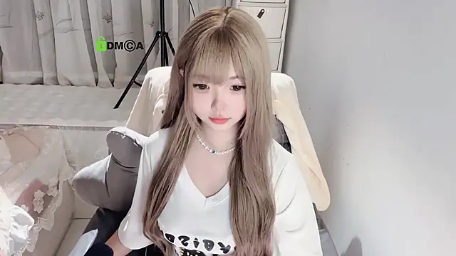 liuruyuan888 online show from April 8, 2026, 5:57 pm