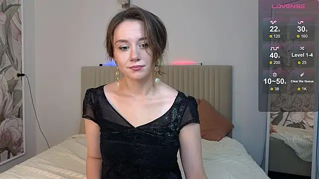 Snapshot of SkyHelen chatting on September 25, 2025, 4:49 am SkyHelen online show from September 25, 2025, 4:49 am