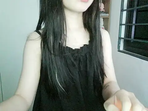 Snapshot of Annabelle-e chatting on October 18, 2025, 6:30 pm Annabelle-e online show from October 18, 2025, 6:30 pm