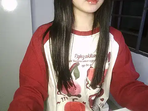 Snapshot of Annabelle-e chatting on November 3, 2025, 3:35 pm Annabelle-e online show from November 3, 2025, 3:35 pm