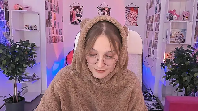 JenniferKiim online show from November 3, 2025, 11:33 am