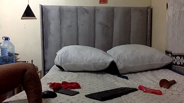 Snapshot of Judylicius chatting on October 10, 2025, 3:05 am Judylicius online show from October 10, 2025, 3:05 am