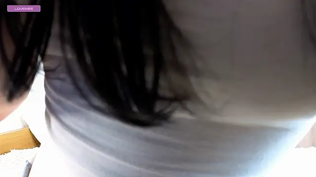 ArlineJanik online show from November 2, 2025, 12:18 pm