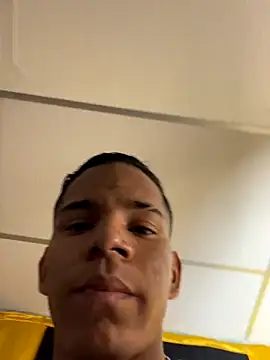 Snapshot of Liam_boyy_ chatting on November 17, 2025, 7:52 pm Liam boyy online show from November 17, 2025, 7:52 pm